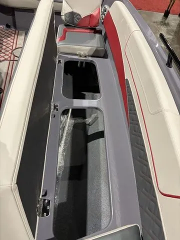 Slide: The Image of Starcraft SV JET J9 SS 2026 - 37