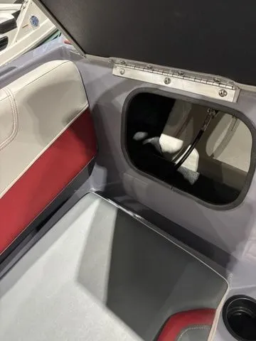 Slide: The Image of Starcraft SV JET J9 SS 2026 - 7