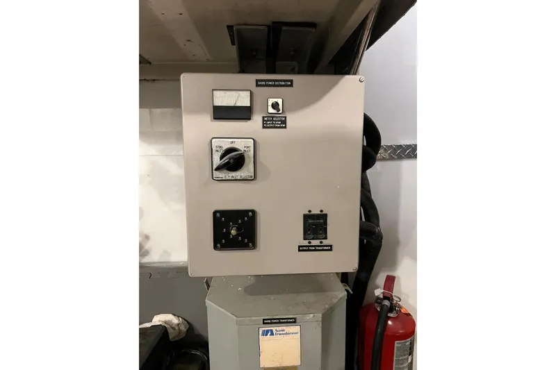 Slide: The Image of Electrical control panel on a 1996 Monte Fino 92 yacht. - 36