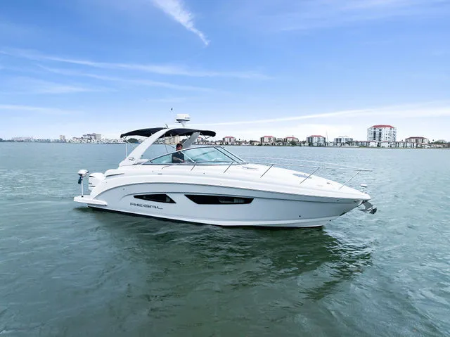Slide: The Image of Regal 33 XO 2020 - 67