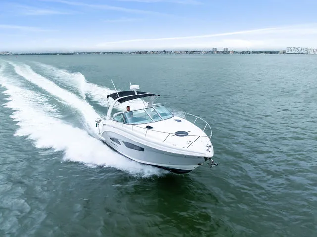 Slide: The Image of Regal 33 XO 2020 - 58