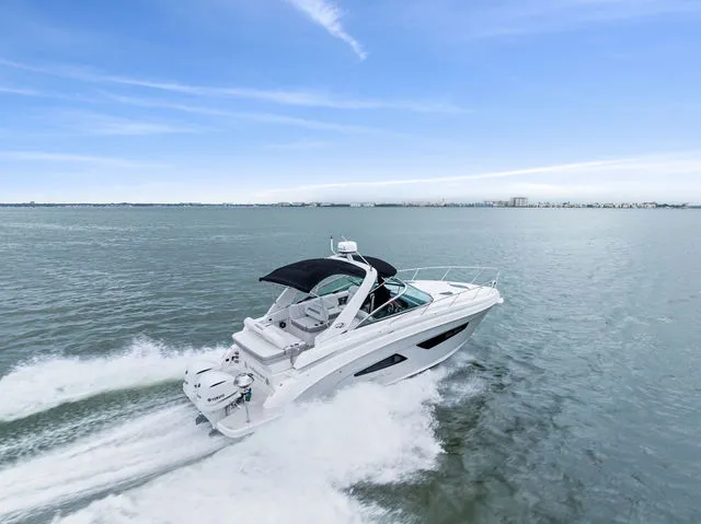 Slide: The Image of Regal 33 XO 2020 - 56