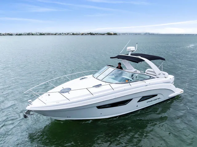 Slide: The Image of Regal 33 XO 2020 - 64
