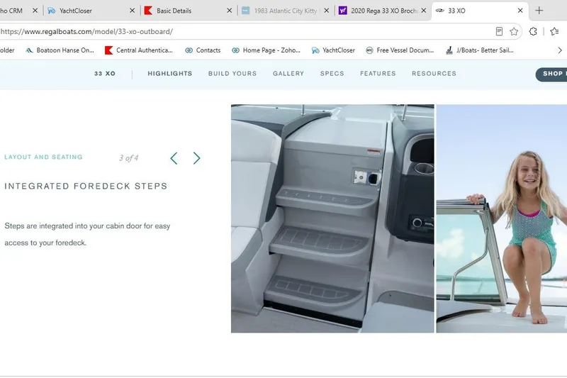 Slide: The Image of 2020 Regal 33 XO boat with integrated foredeck steps and smiling child on deck. - 7