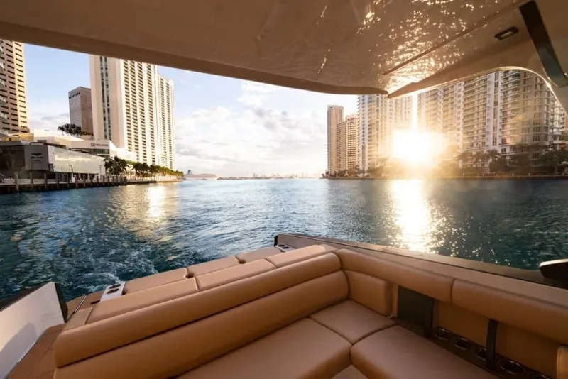 Slide: The Image of 2023-Aviara-AV32-MarineMax - 19