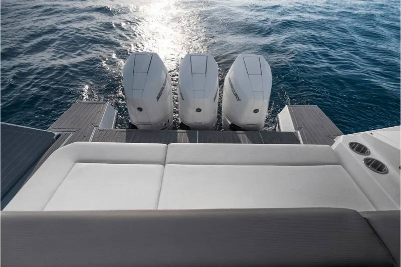 Slide: The Image of Cruisers 38GLS-OB 2027 - 53