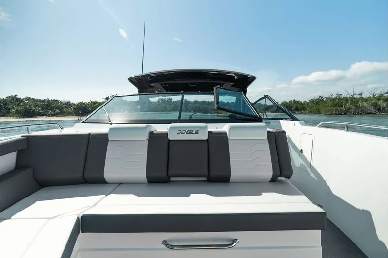 Slide: The Image of Cruisers 38GLS-OB 2027 - 86