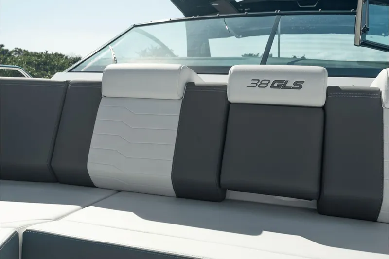Slide: The Image of Cruisers 38GLS-OB 2027 - 87