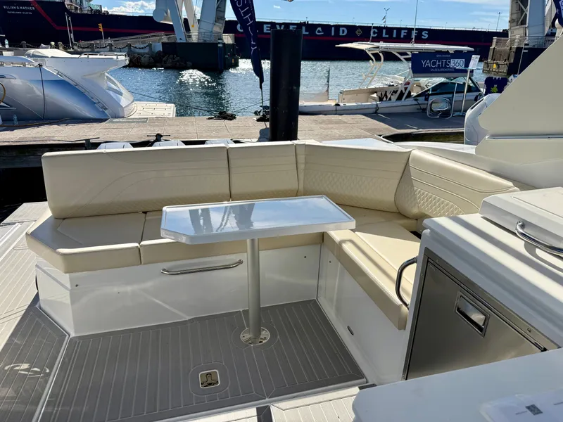 Slide: The Image of Cruisers 38 GLS OB 2027 - 12
