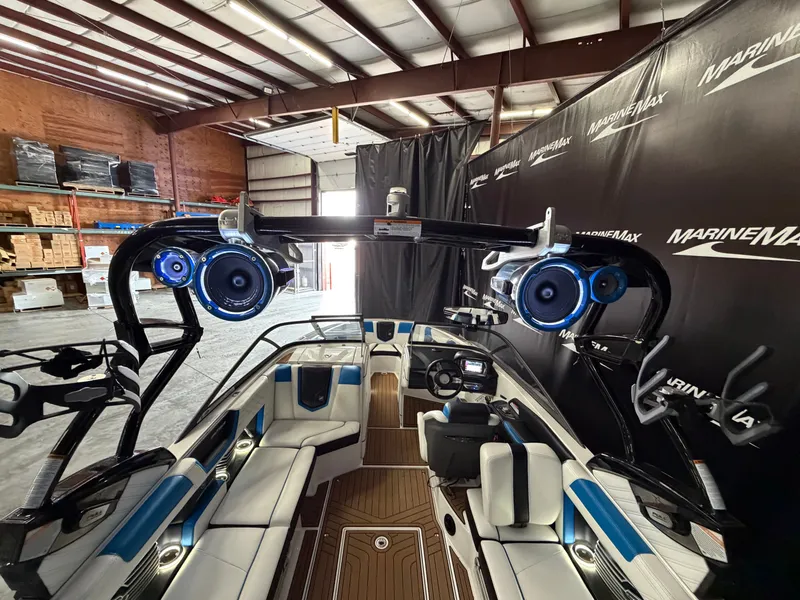 Slide: The Image of Nautique Super Air Nautique G21 2016 - 16