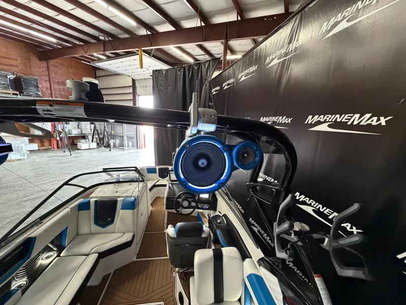 Slide: The Image of Nautique Super Air Nautique G21 2016 - 17