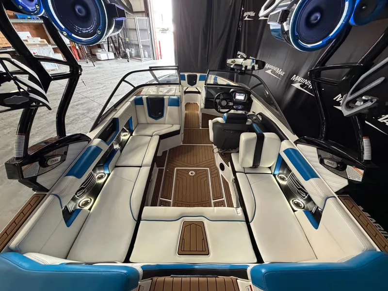 Slide: The Image of Nautique Super Air Nautique G21 2016 - 18