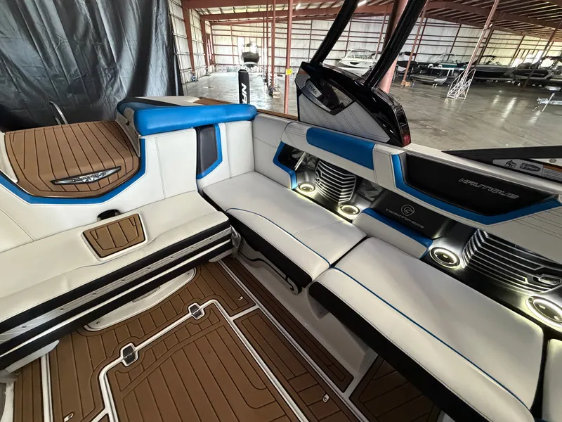 Slide: The Image of Nautique Super Air Nautique G21 2016 - 25
