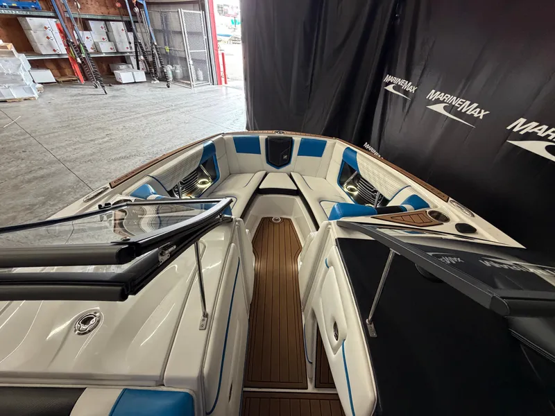 Slide: The Image of Nautique Super Air Nautique G21 2016 - 32