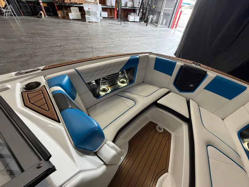 Slide: The Image of Nautique Super Air Nautique G21 2016 - 33