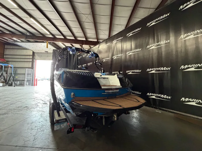 Slide: The Image of Nautique Super Air Nautique G21 2016 - 8