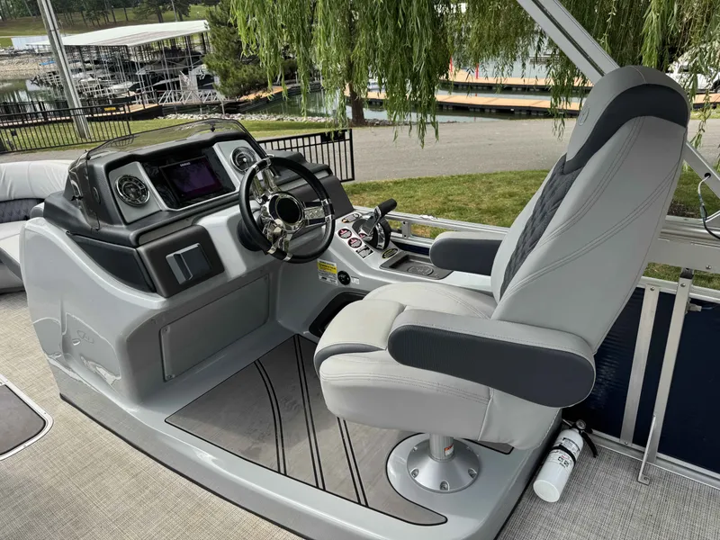 Slide: The Image of Interior of a 2020 Harris Solstice 250 SLDH boat. - 10