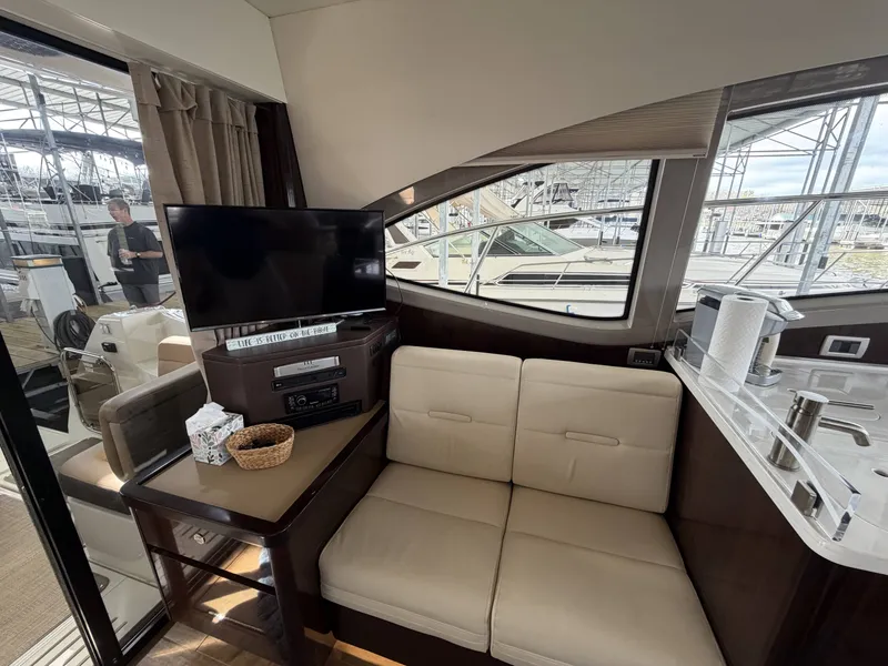 Slide: The Image of Interior of 2017 Sea Ray Sundancer 400 yacht. - 46