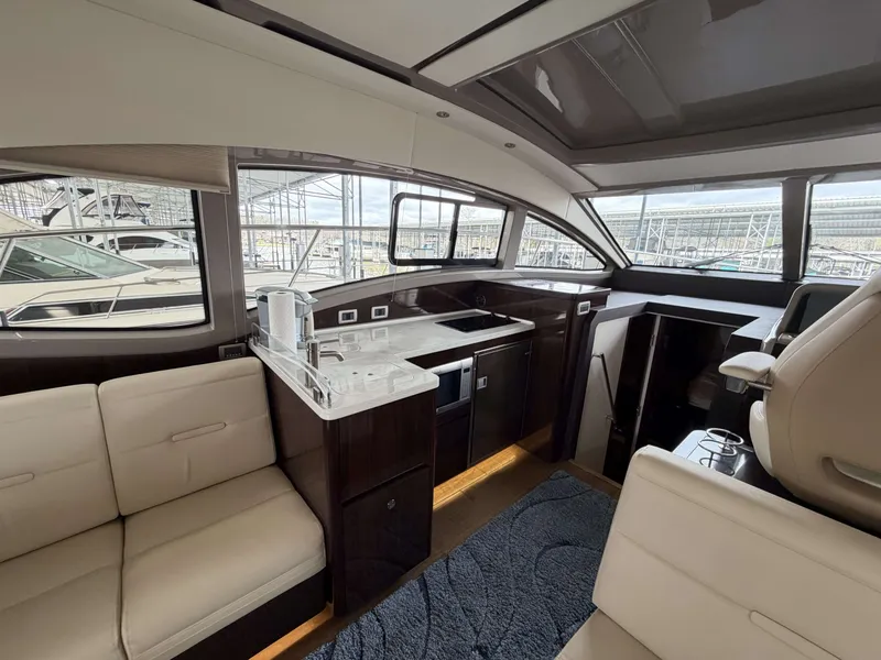 Slide: The Image of Interior of 2017 Sea Ray Sundancer 400 yacht. - 47