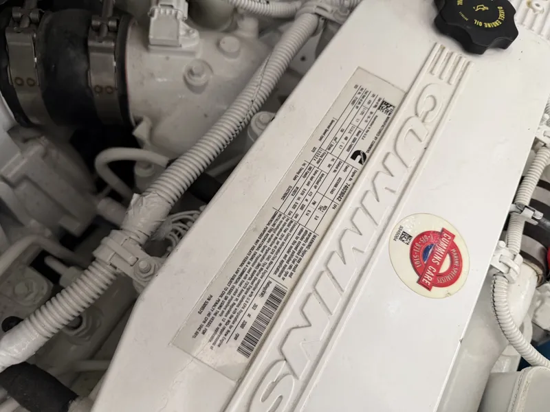 Slide: The Image of Cummins engine in 2017 Sea Ray Sundancer 400. - 48