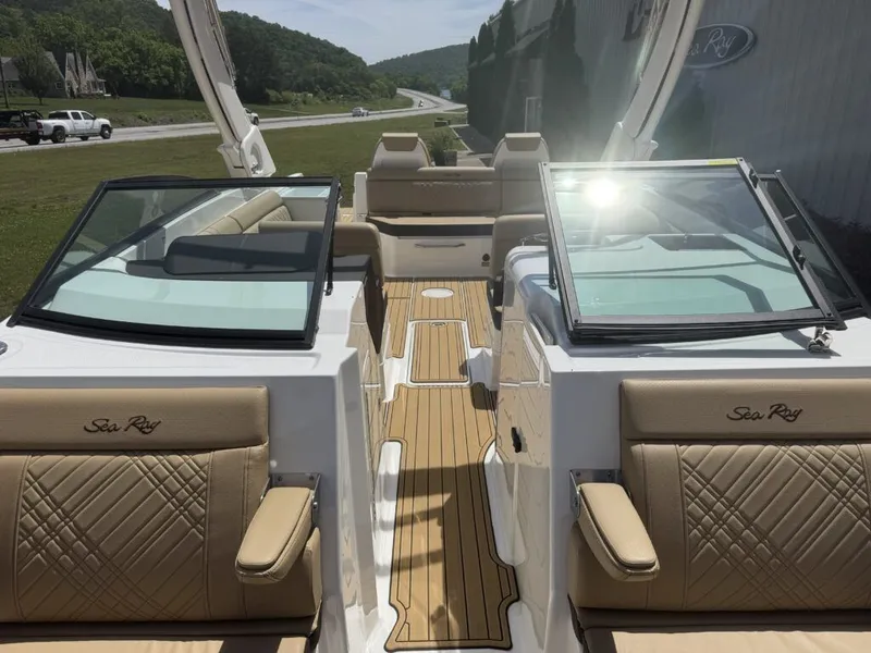 Slide: The Image of Interior view of the 2026 Sea Ray SDX290 boat. - 26