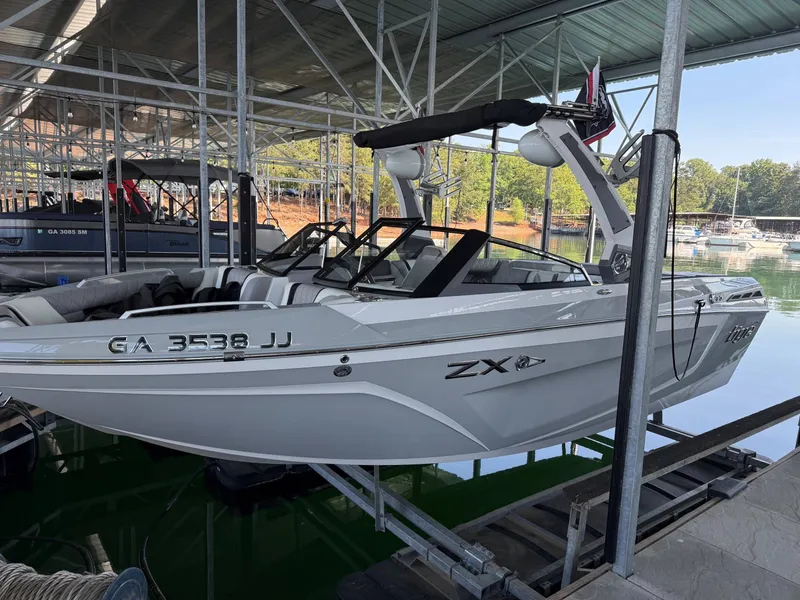 The Image of 2019 Tigé ZX1 boat docked, side view. - 1