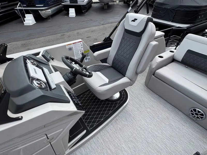 Slide: The Image of Interior of 2026 Starcraft SLS-5 Q DH with modern helm station. - 2