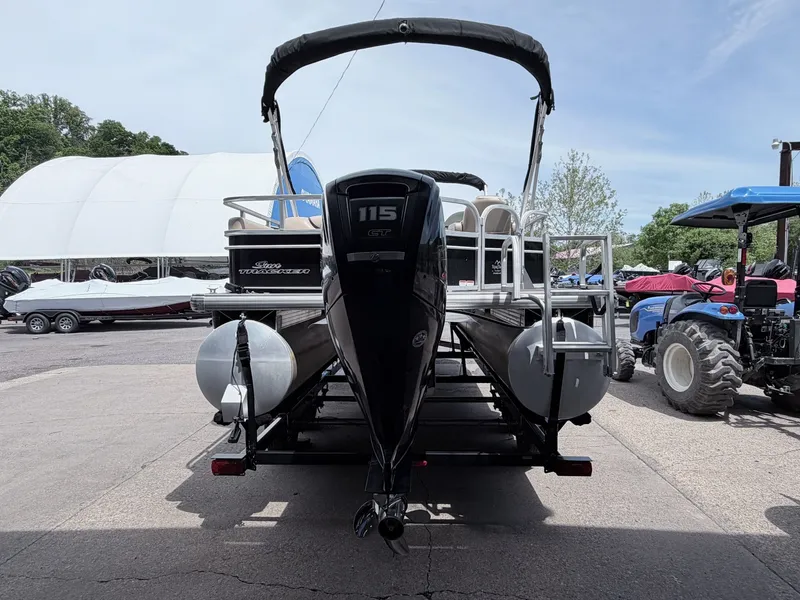 Slide: The Image of 2016 Sun Tracker Party Barge 22 DLX with outboard motor. - 31