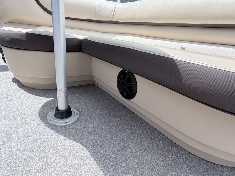 Slide: The Image of Interior of a 2016 Sun Tracker Party Barge 22 DLX with speaker. - 8