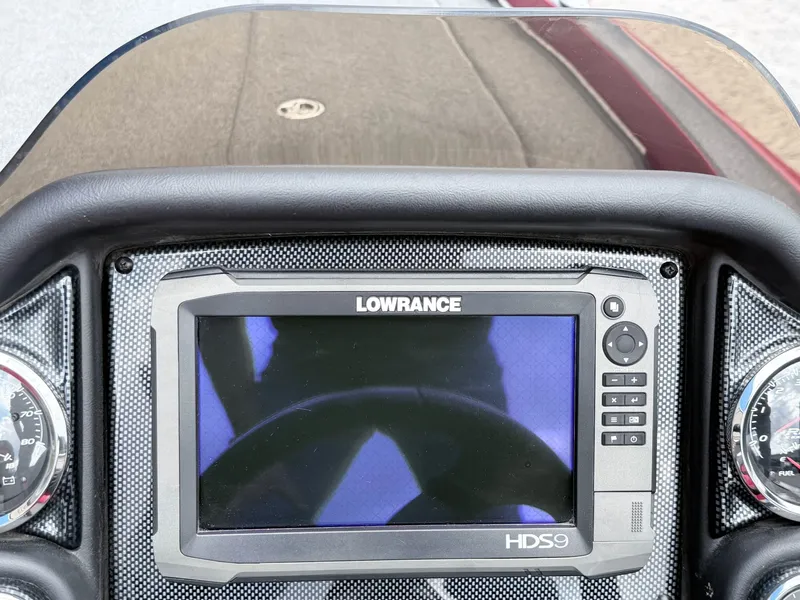 Slide: The Image of Lowrance HDS9 on Triton 19 TrX dashboard, 2017 model. - 15