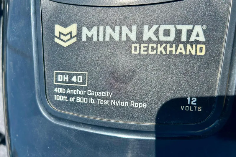 Slide: The Image of Minn Kota Deckhand DH 40 with 40lb anchor capacity, 12 volts, on Alumacraft Classic 165 Sport. - 12