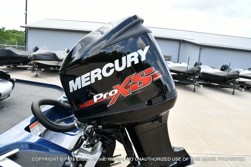 Slide: The Image of Mercury Pro XS outboard motor on Nitro Z19 Pro boat, 2018 model. - 26