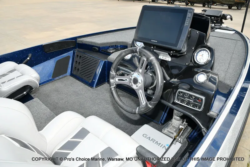 Slide: The Image of Interior of a 2018 Nitro Z19 Pro boat with Garmin navigation system. - 6
