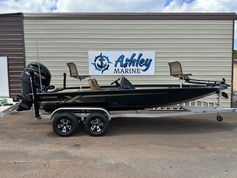 The Image of 2026 Xpress H20C Crappie boat at Ashley Marine. - 1