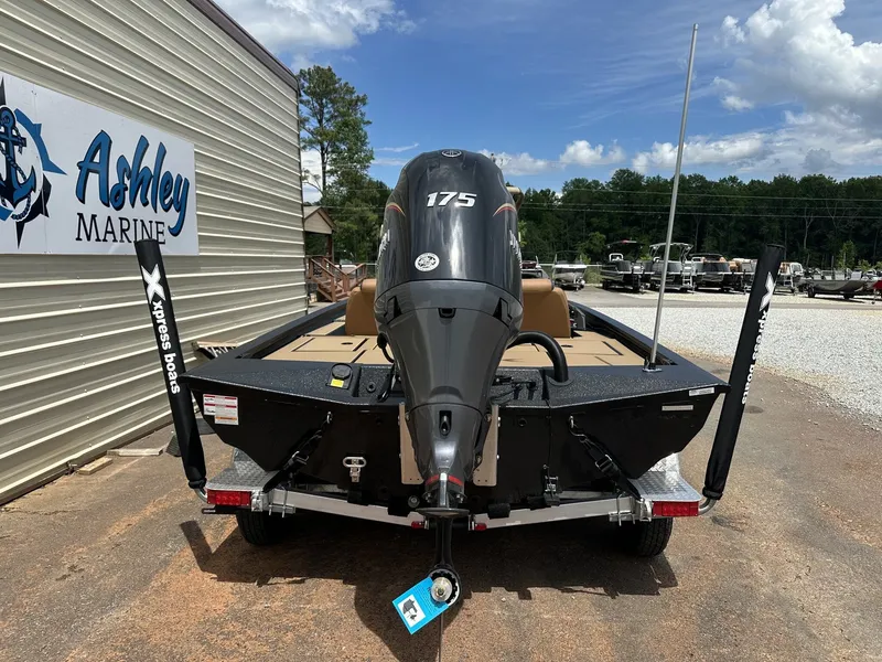 Slide: The Image of 2026 Xpress H20C Crappie boat at Ashley Marine. - 9