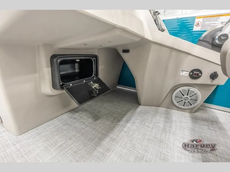 Slide: The Image of Vectra Sport 21 L 2025 - 18
