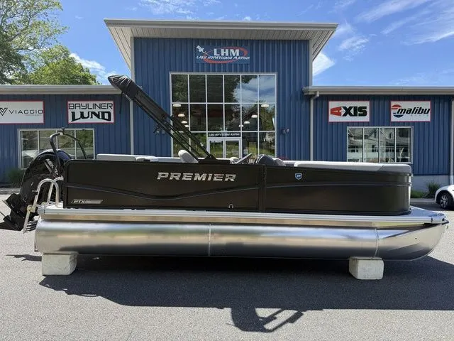The Image of Premier 200 Sunscape RE XSD - CL 2026 - 1