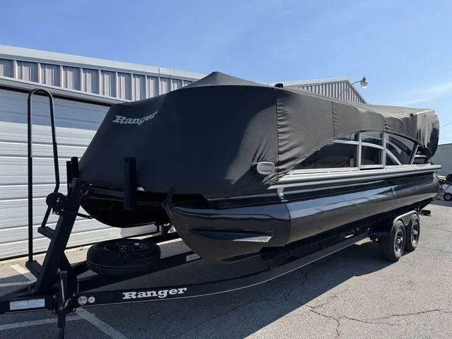 Slide: The Image of Ranger 220C REATA 2023 - 28