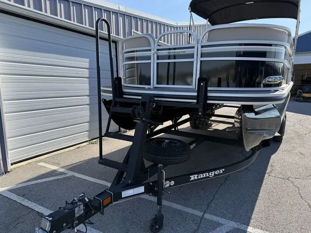 Slide: The Image of Ranger 220C REATA 2023 - 8