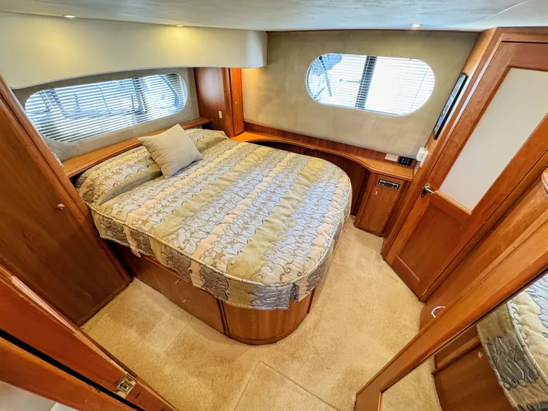 Slide: The Image of Silverton 39 Motor Yacht 2002 - 58
