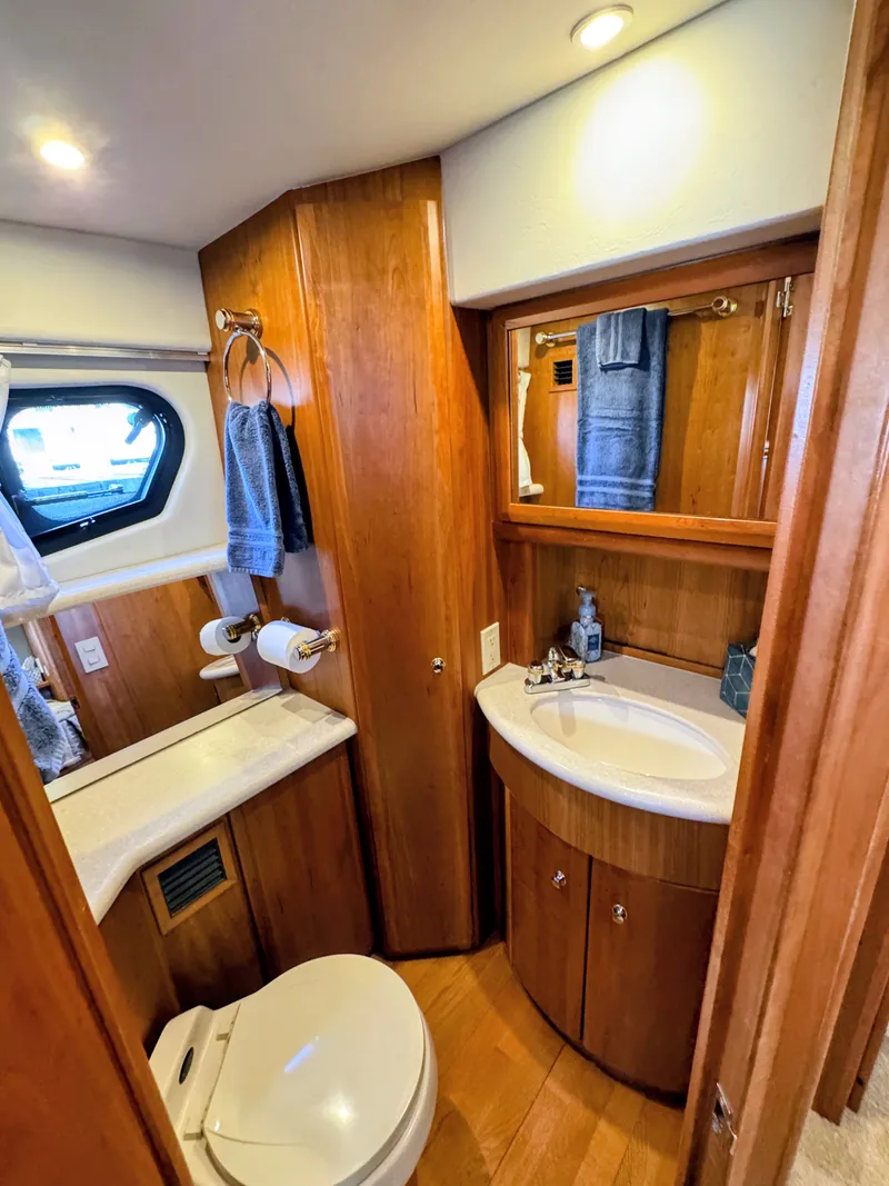 Slide: The Image of Silverton 39 Motor Yacht 2002 - 62