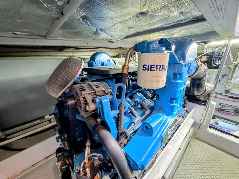 Slide: The Image of Silverton 39 Motor Yacht 2002 - 66