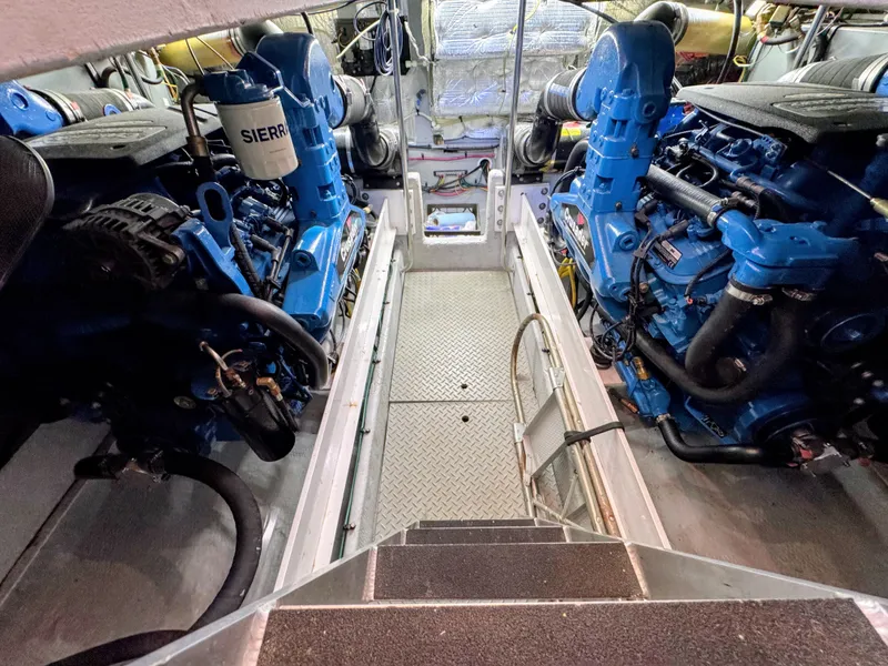 Slide: The Image of Silverton 39 Motor Yacht 2002 - 71