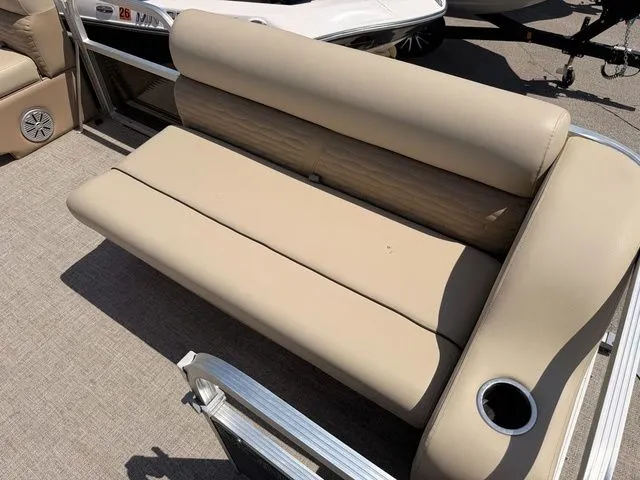 Slide: The Image of Beige seating on Montego Bay Pontoon C8520 DLX 2023. - 8