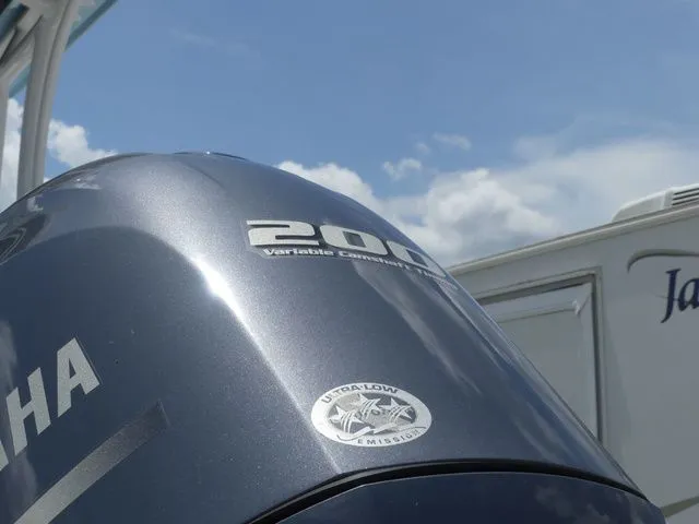 Slide: The Image of Yamaha 200 HP outboard motor on Wellcraft 222 Fisherman 2023. - 11