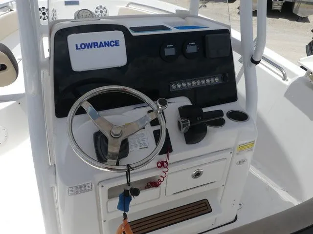 Slide: The Image of Helm console of a 2018 Tidewater 22 LXF boat with Lowrance electronics. - 14