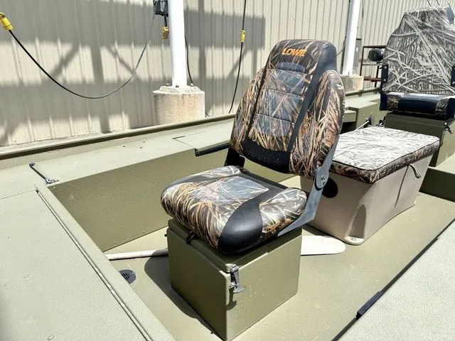Slide: The Image of Lowe Multi-Species Series Stryker 16 SS 2015 - 6
