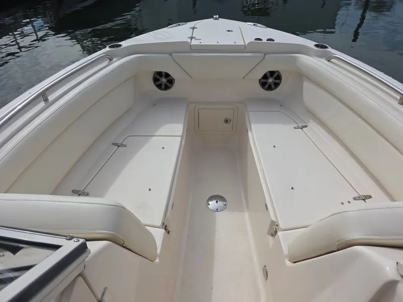 Slide: The Image of Interior view of a 2019 Grady-White Freedom 275 boat. - 29