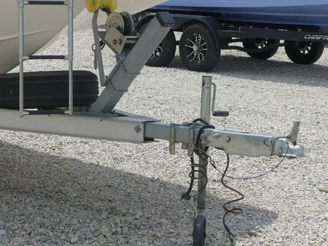 Slide: The Image of Hurricane Sundeck Sport 2012 - 12