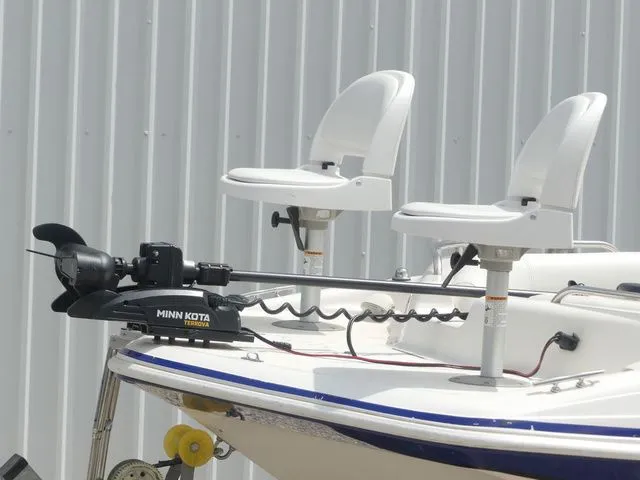 Slide: The Image of Hurricane Sundeck Sport 2012 - 14